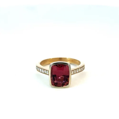 Tourmaline & Diamond Ring – 9ct Yellow Gold