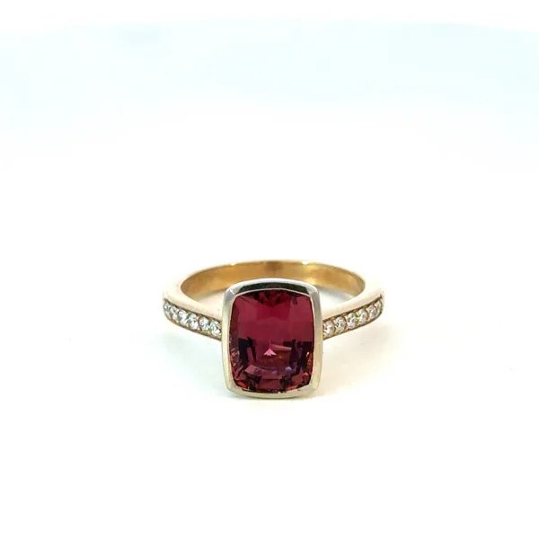Tourmaline & Diamond Ring – 9ct Yellow Gold