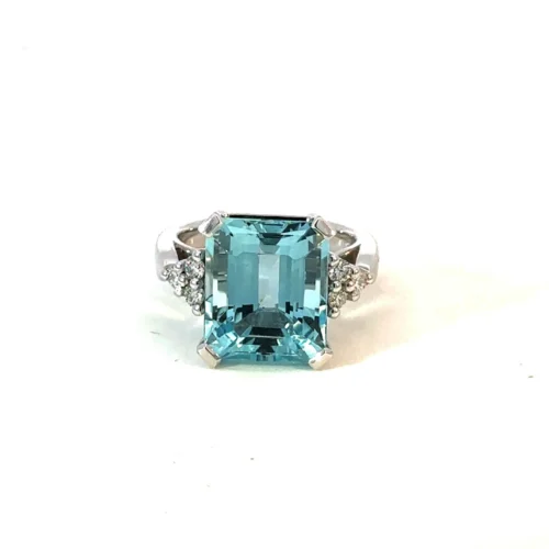 Aquamarine & Diamond Dress Ring – 18ct White Gold