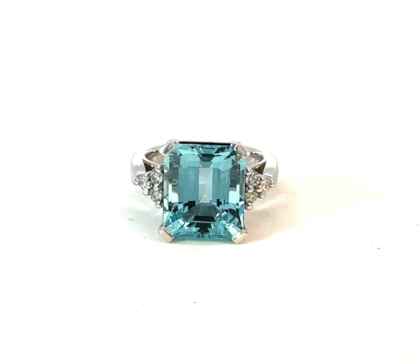 Aquamarine & Diamond Dress Ring – 18ct White Gold